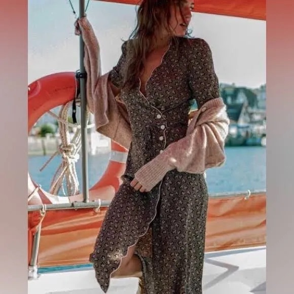 Rouge Gabin Wrap Dress w/scalloped edge - Picture 1 of 6